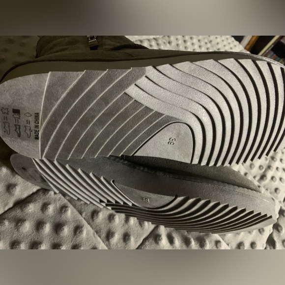 Gooce charcoal Maddie Women's Fashion Boot - Picture 8 of 12